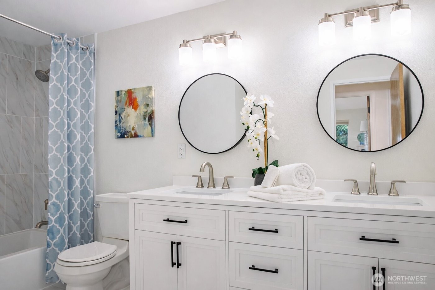 10761 Bill Point Crest NE, Bainbridge Island, WA 98110