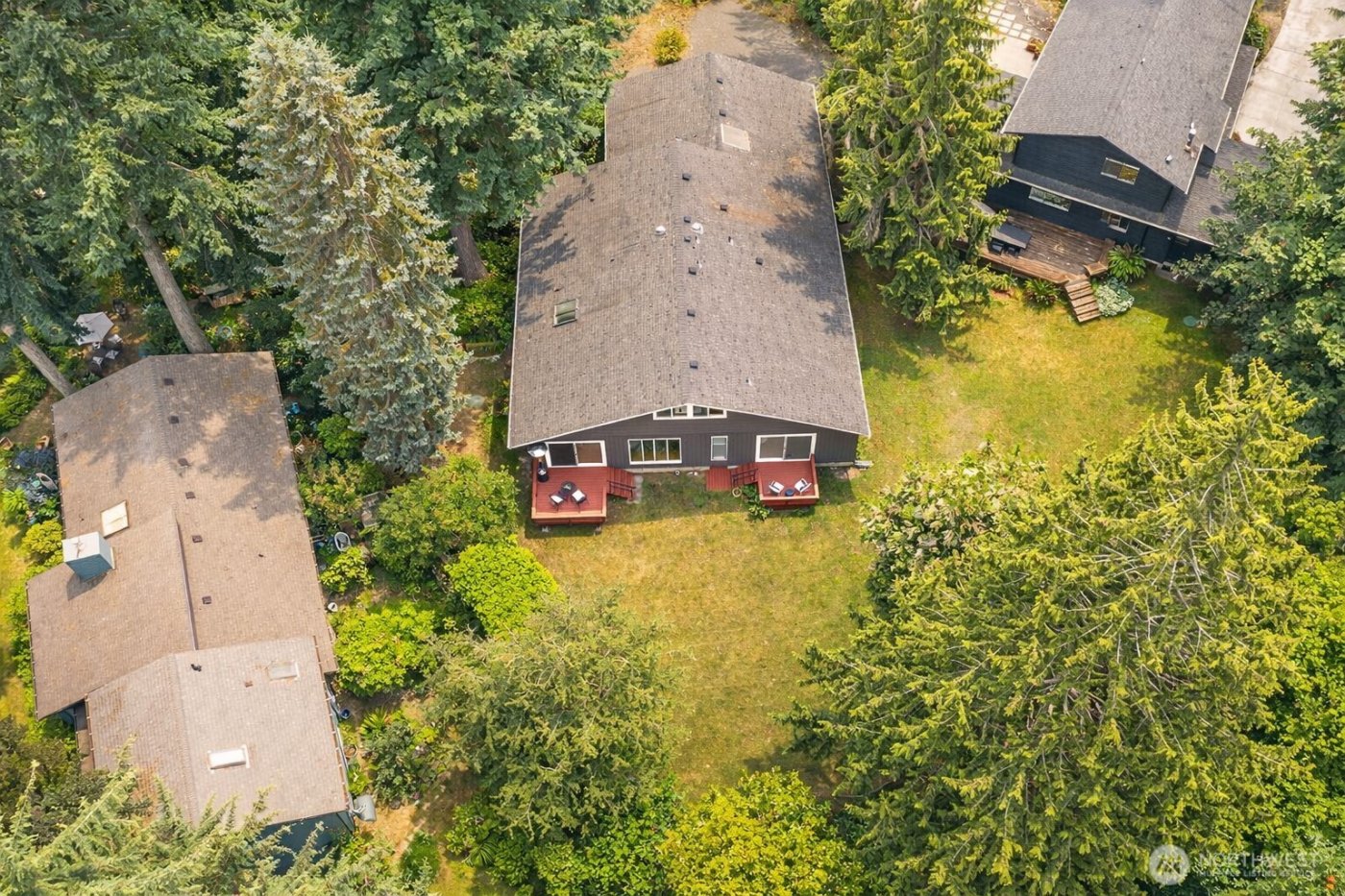 10761 Bill Point Crest NE, Bainbridge Island, WA 98110