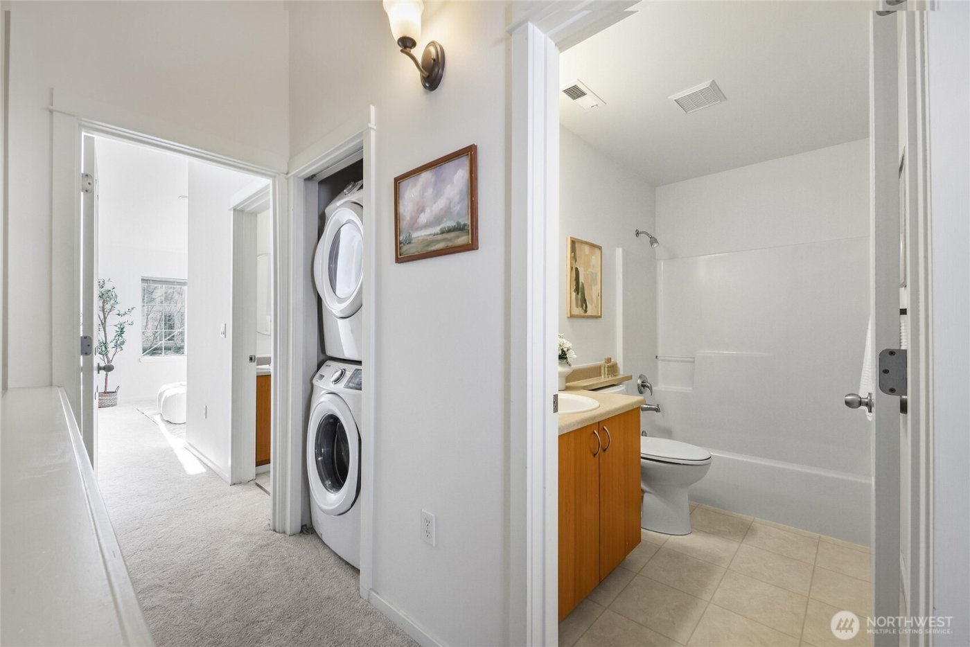 18258 NE 96th Way #101, Redmond, WA 98052