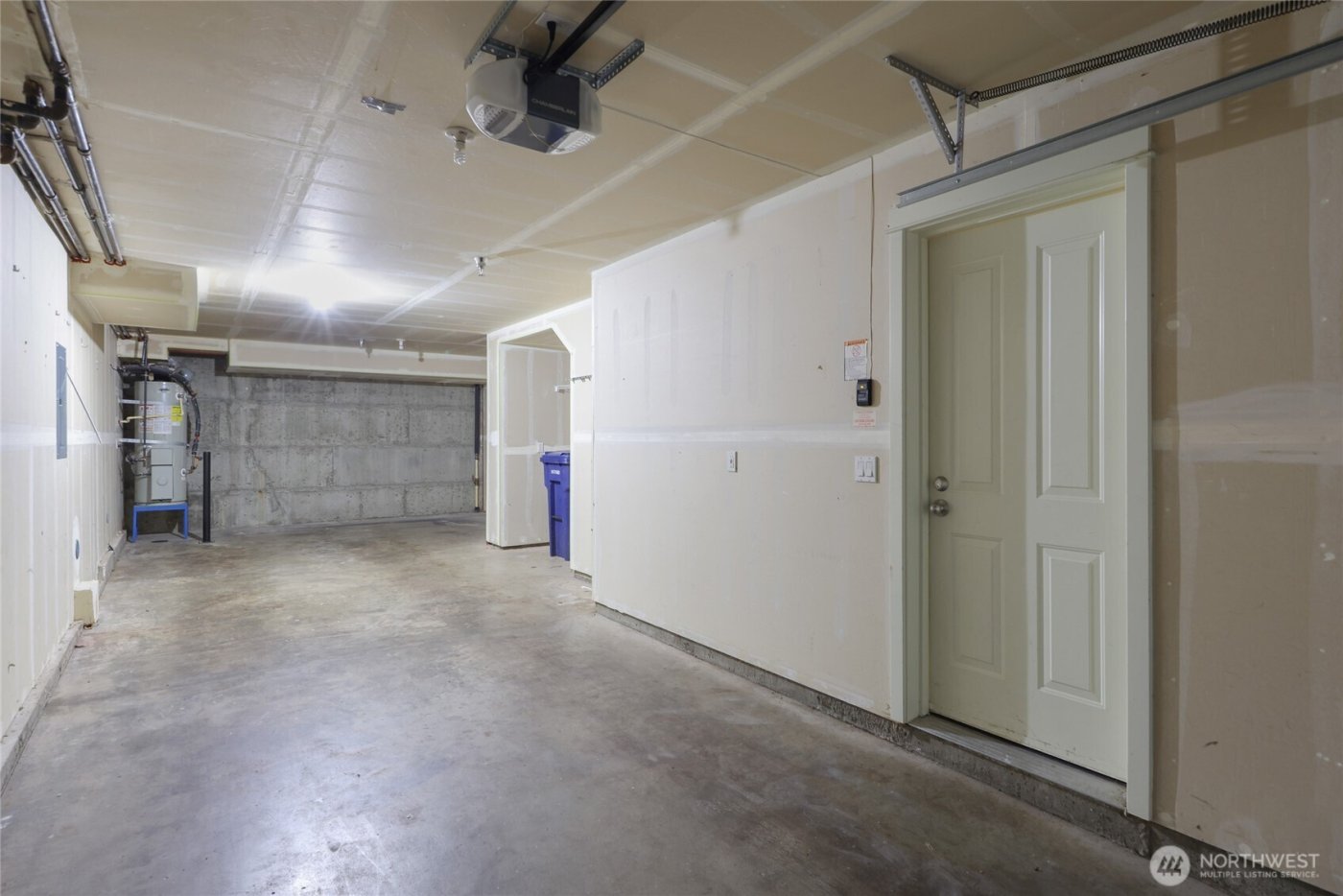 18258 NE 96th Way #101, Redmond, WA 98052