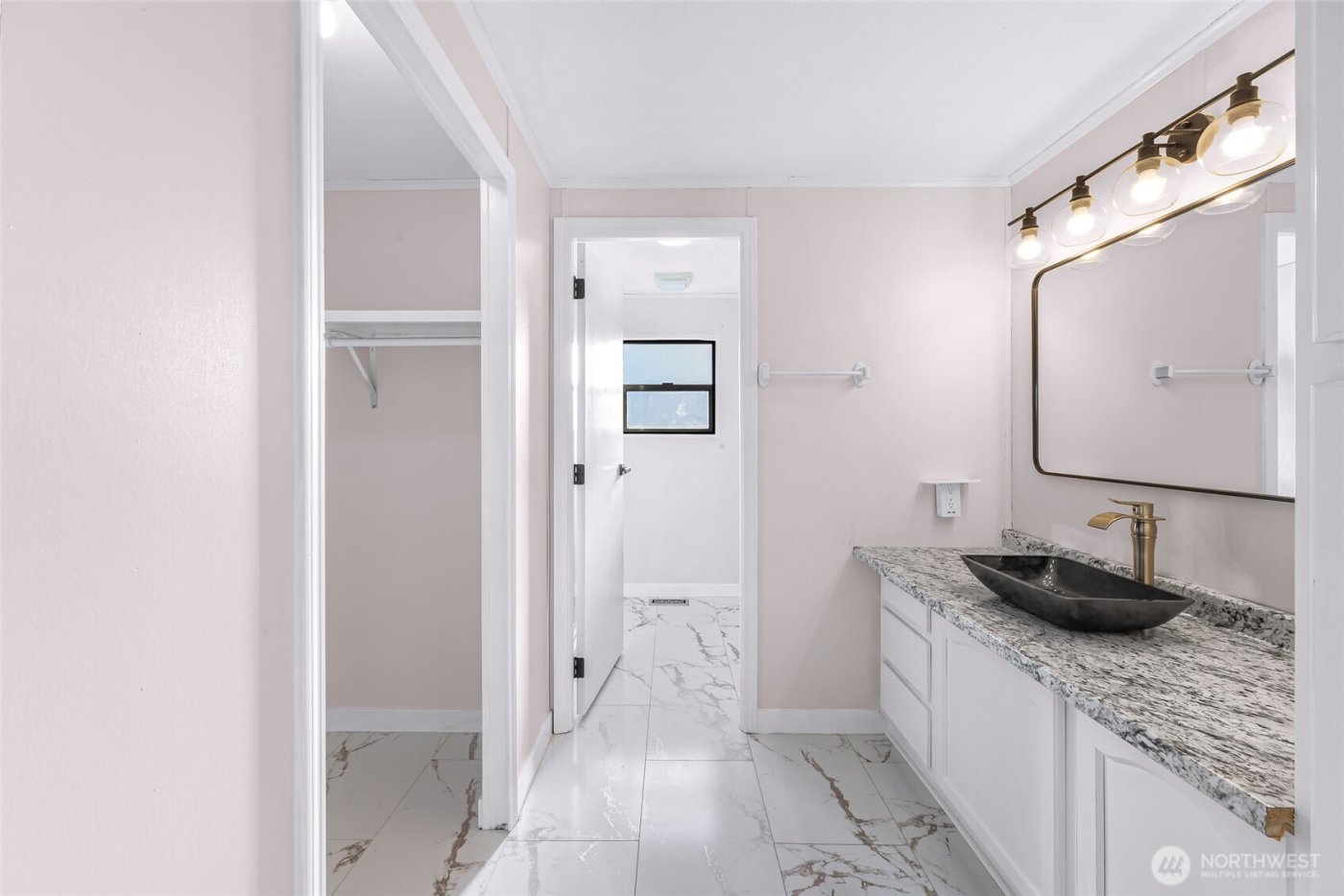 8204 Riverview Road , Snohomish, WA 98290