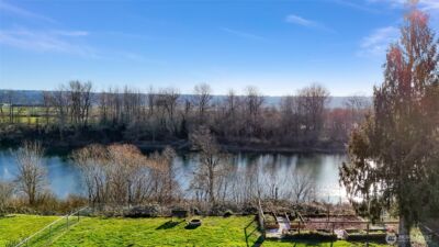 8204 Riverview Road , Snohomish, WA 98290 - Photo 31