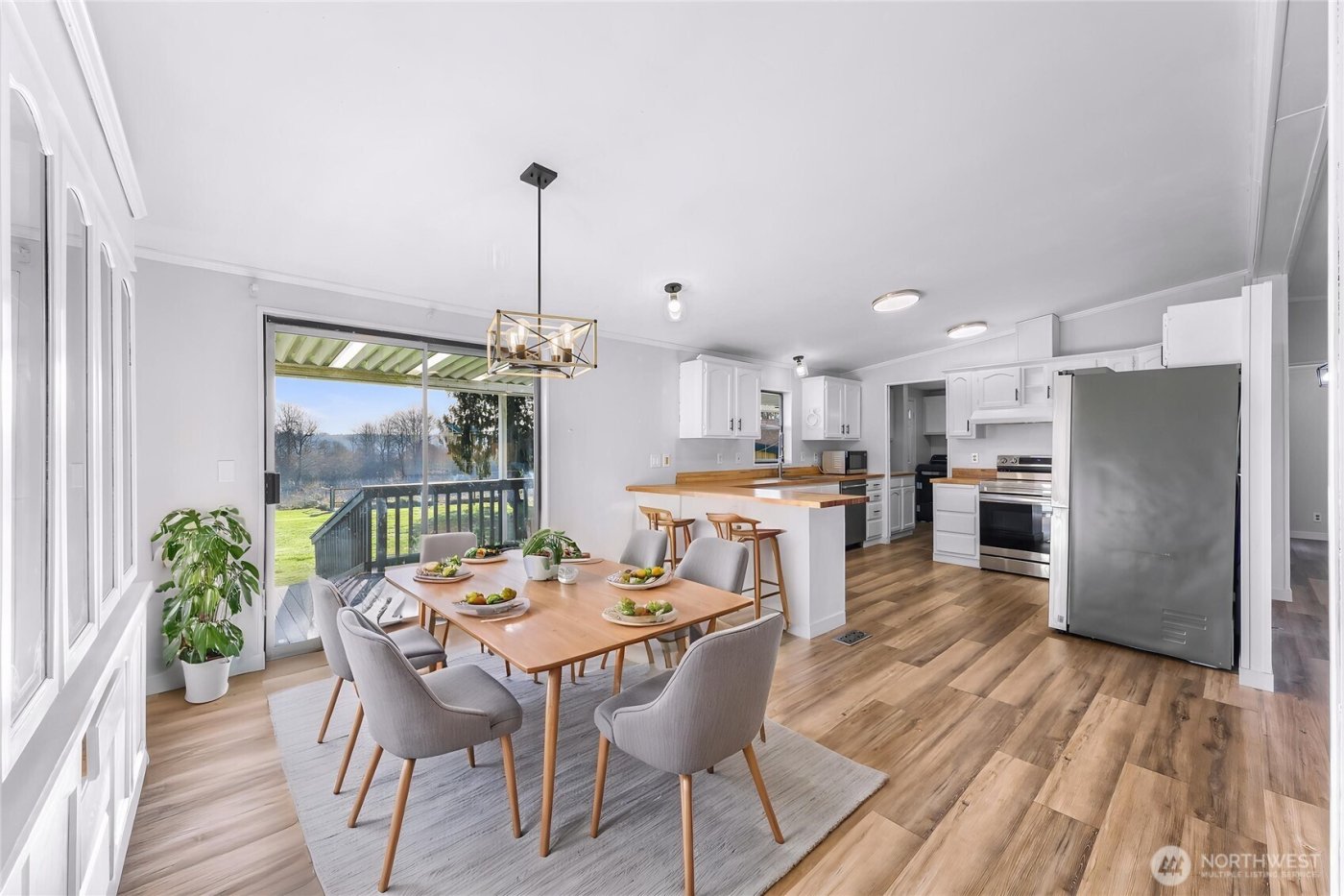 8204 Riverview Road , Snohomish, WA 98290