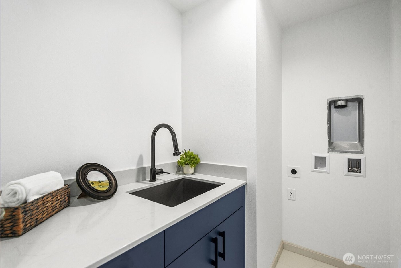 3218 47th Avenue SW, Seattle, WA 98116