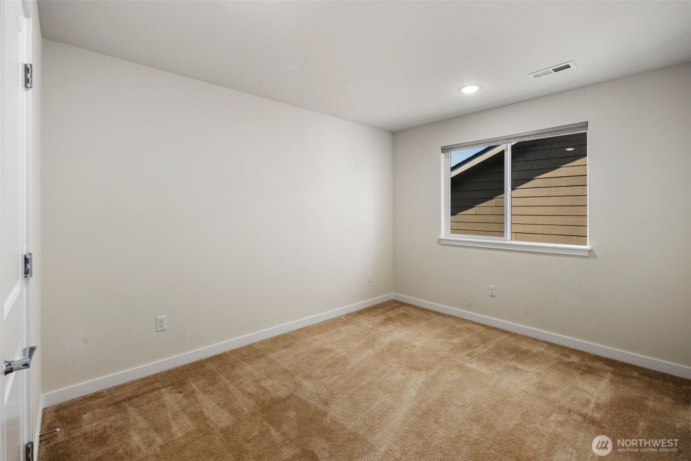 33305 Glacier Avenue SE, Black Diamond, WA 98010