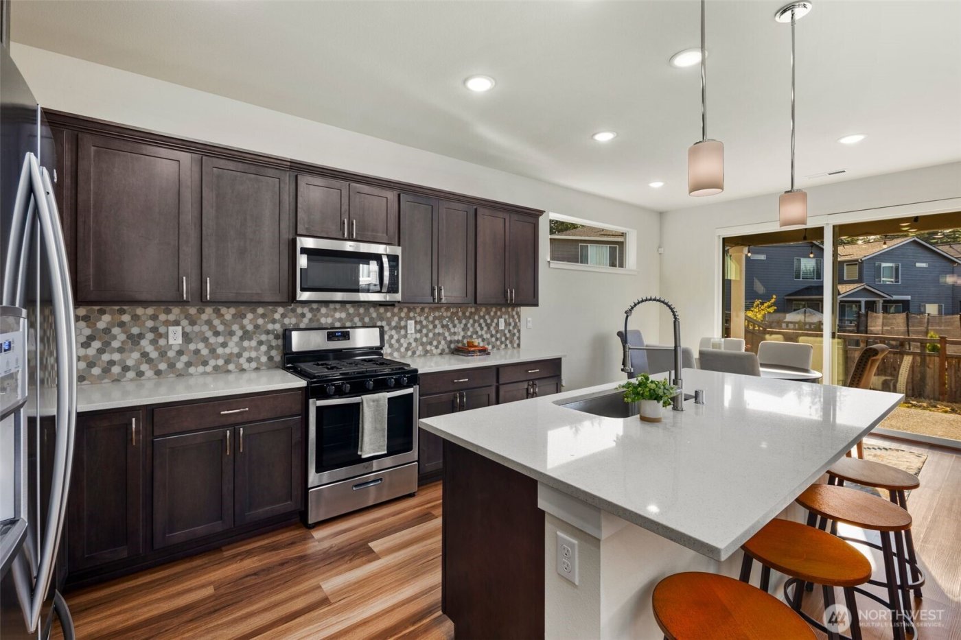 33305 Glacier Avenue SE, Black Diamond, WA 98010