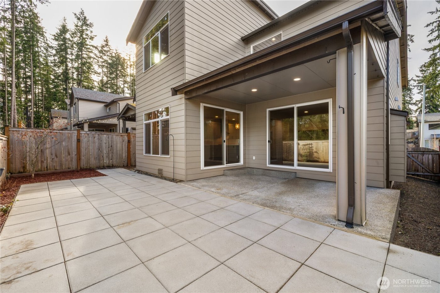 22213 17th Avenue W, Lynnwood, WA 98036