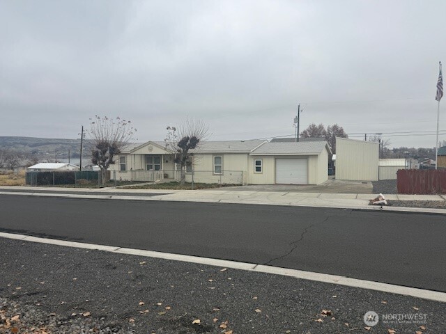 34 N Ginko Street , Soap Lake, WA 98851
