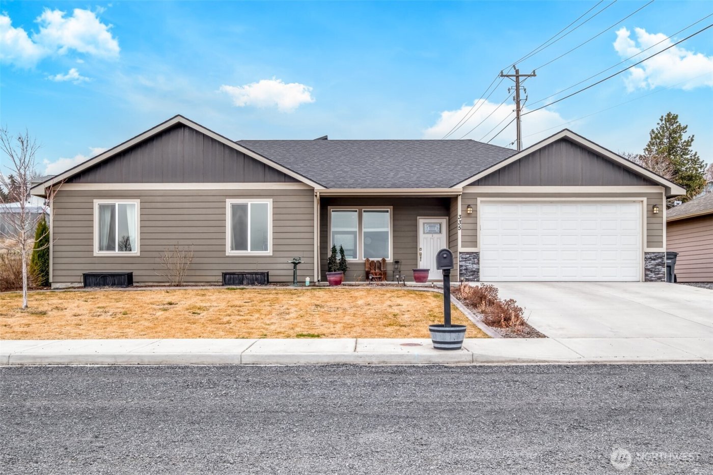 335 Canal Drive , Ephrata, WA 98823