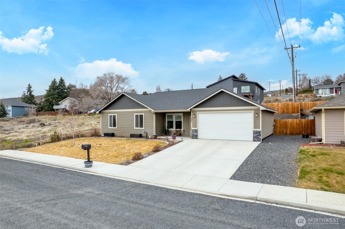 335 Canal Drive , Ephrata, WA 98823