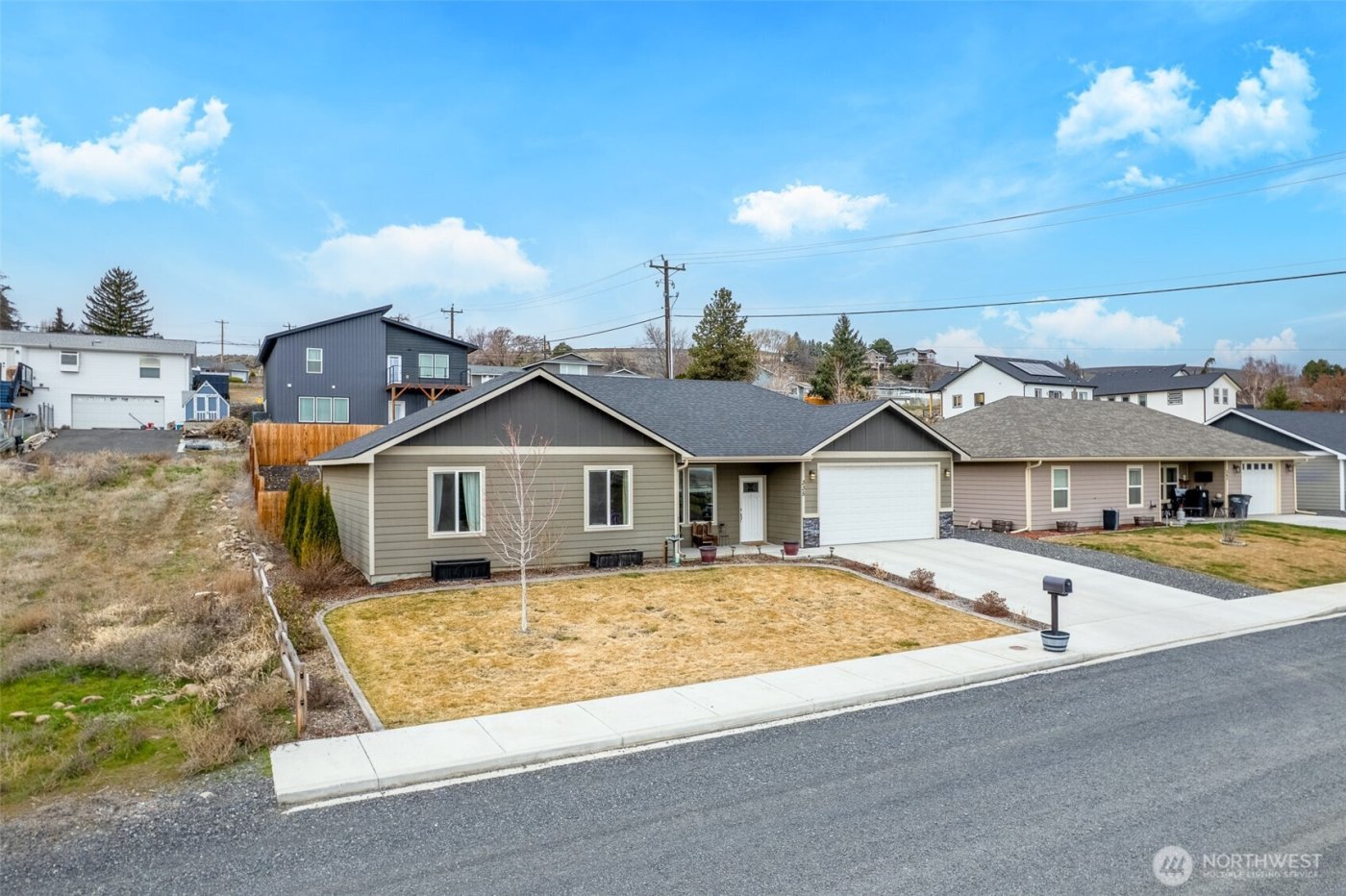 335 Canal Drive , Ephrata, WA 98823