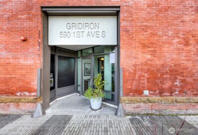 590 1st Avenue S #810, Seattle, WA 98104 - Photo 3