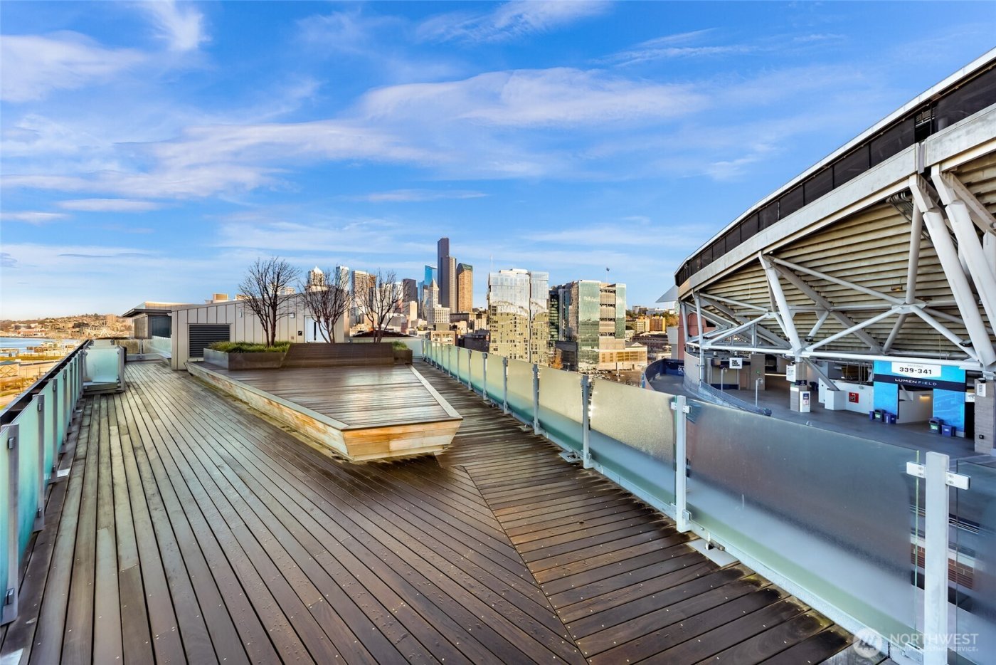 590 1st Avenue S #810, Seattle, WA 98104