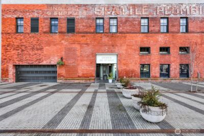 590 1st Avenue S #810, Seattle, WA 98104 - Photo 4