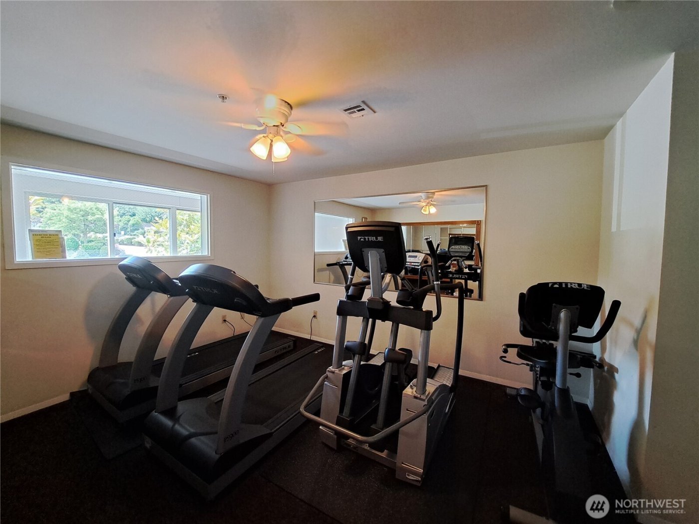 3201 Pacific Avenue #403, Tacoma, WA 98418