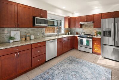 24341 SE 42nd Place , Sammamish, WA 98029 - Photo 14