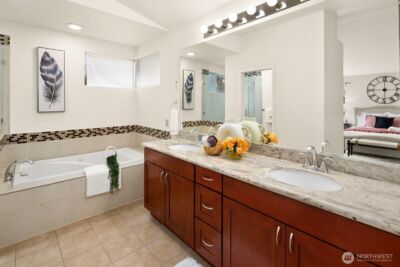 24341 SE 42nd Place , Sammamish, WA 98029 - Photo 26