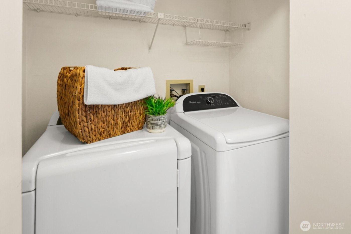 24341 SE 42nd Place , Issaquah, WA 98029