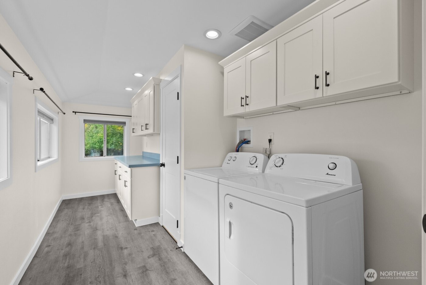 507 Center St W , Eatonville, WA 98328