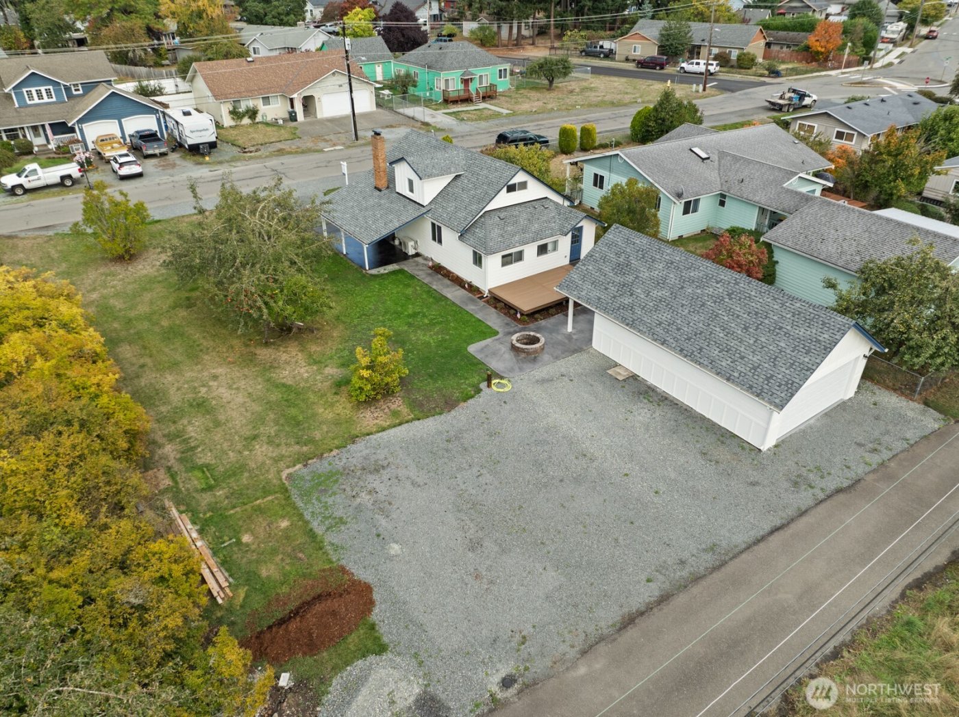 507 Center St W , Eatonville, WA 98328