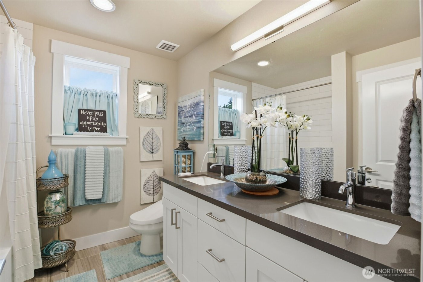 1189 Seawall Lane , Oak Harbor, WA 98277