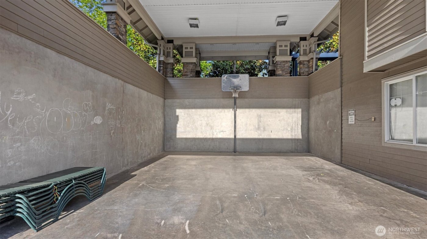 9201 122nd Court NE #148, Kirkland, WA 98033