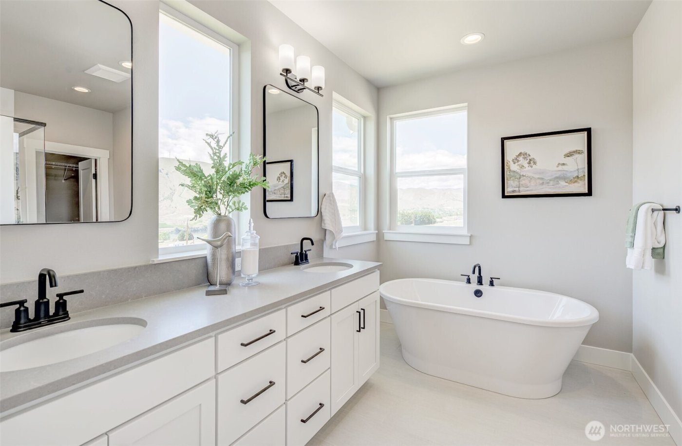 1580 S Kelvin Court , East Wenatchee, WA 98802