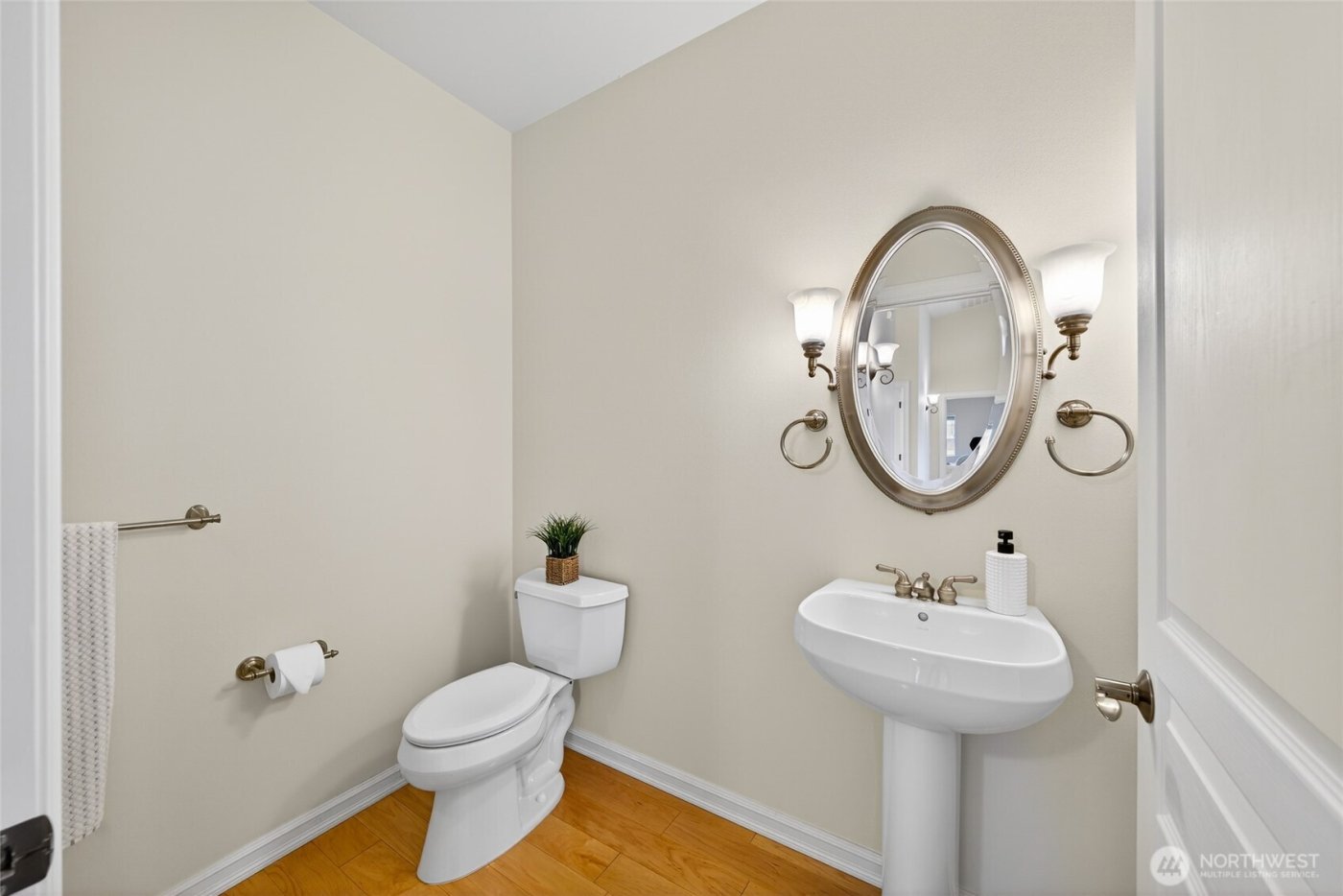 5208 Doon Way , Anacortes, WA 98221-2912