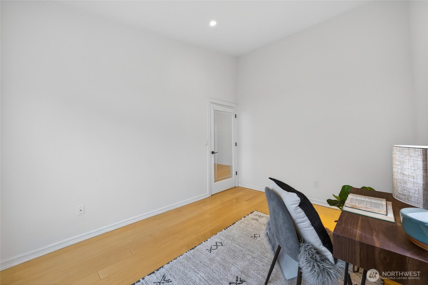 5208 Doon Way , Anacortes, WA 98221-2912