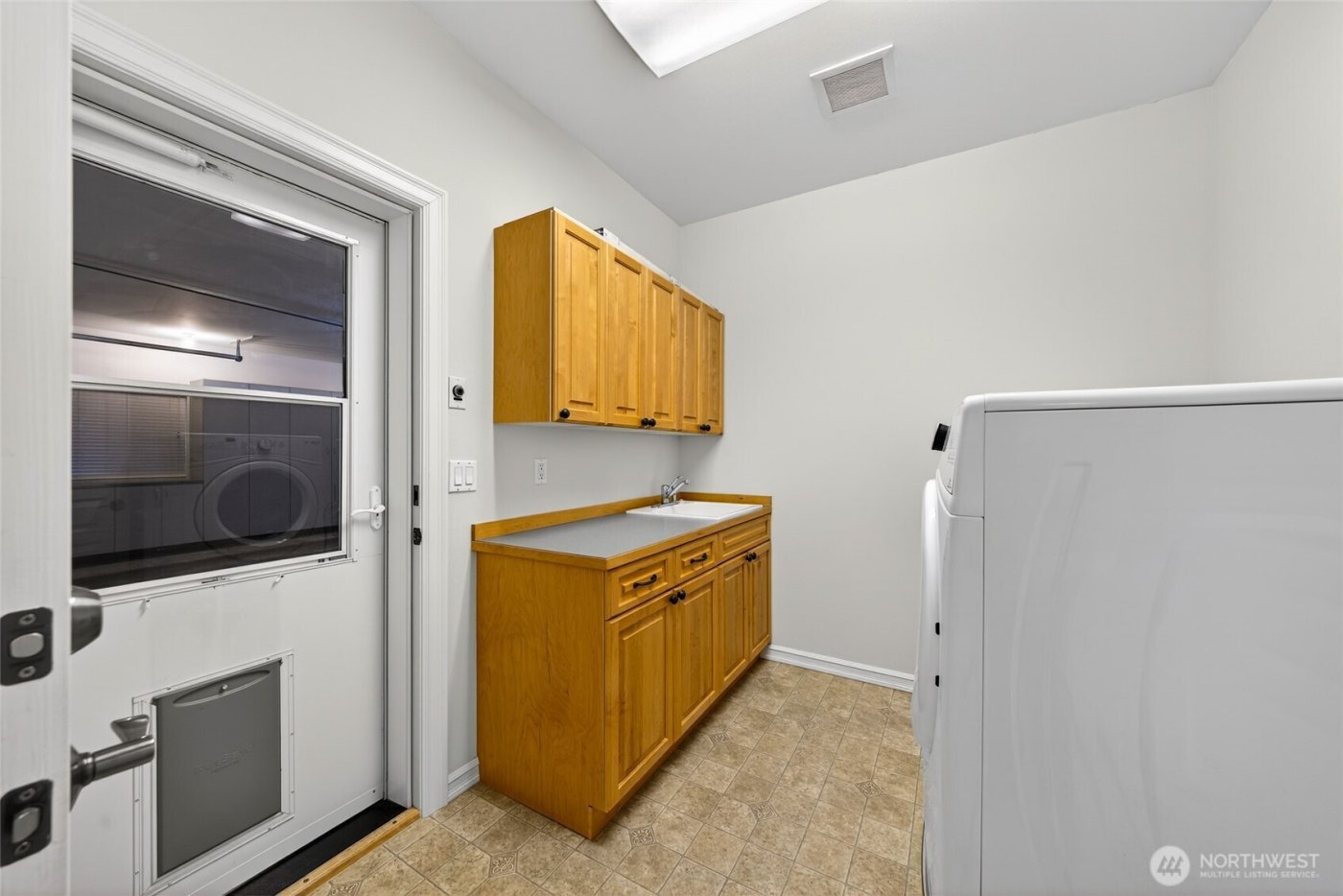 5208 Doon Way , Anacortes, WA 98221-2912