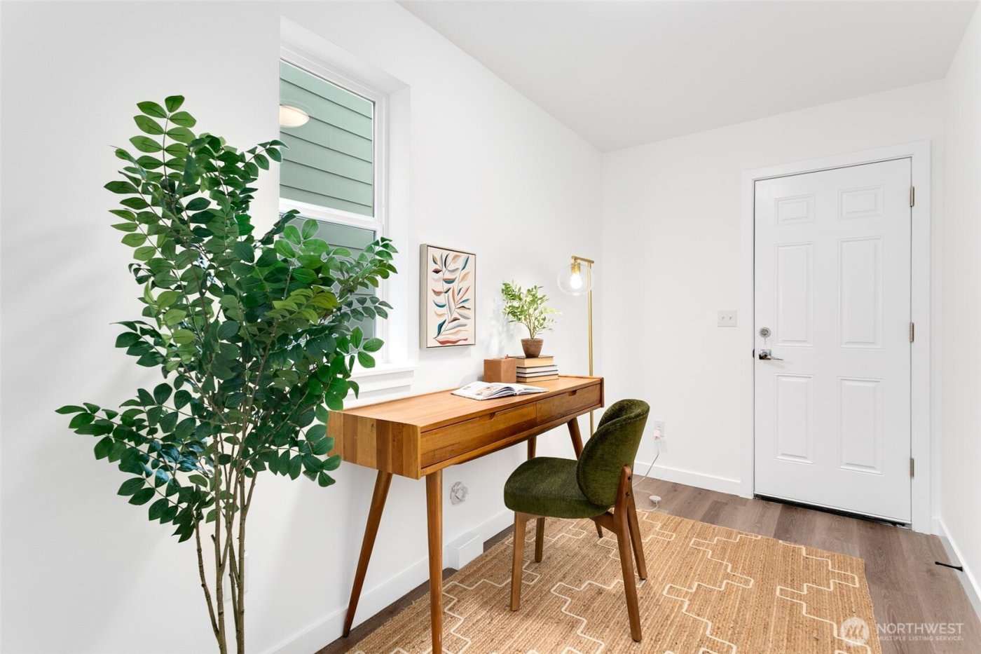 12107 E Gibson Road , Everett, WA 98204