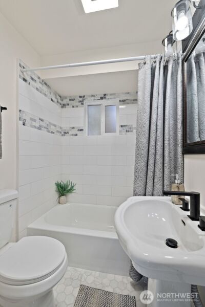 2311 N 88th St , Seattle, WA 98103 - Photo 12