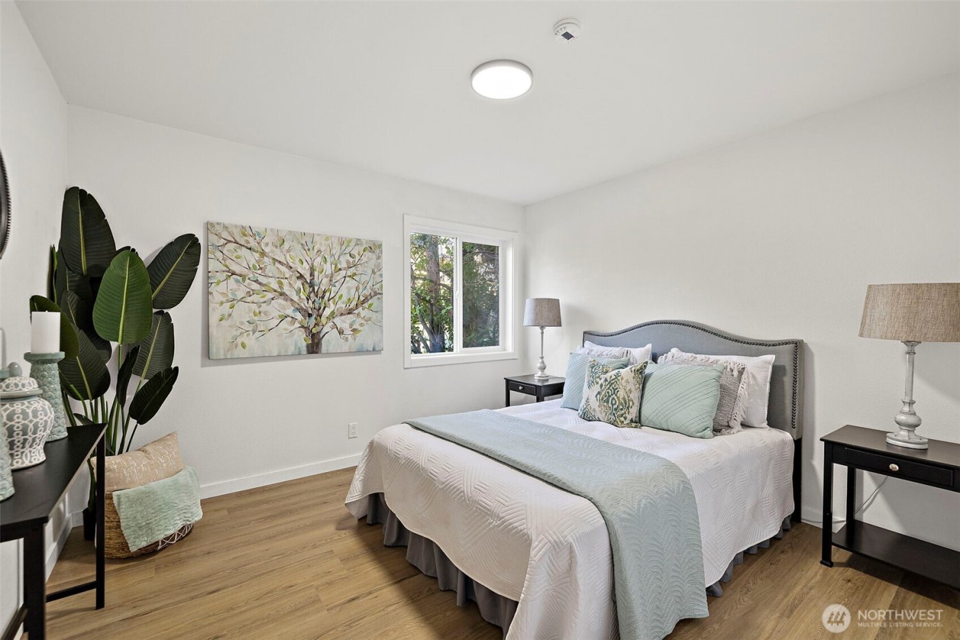 2311 N 88th St , Seattle, WA 98103