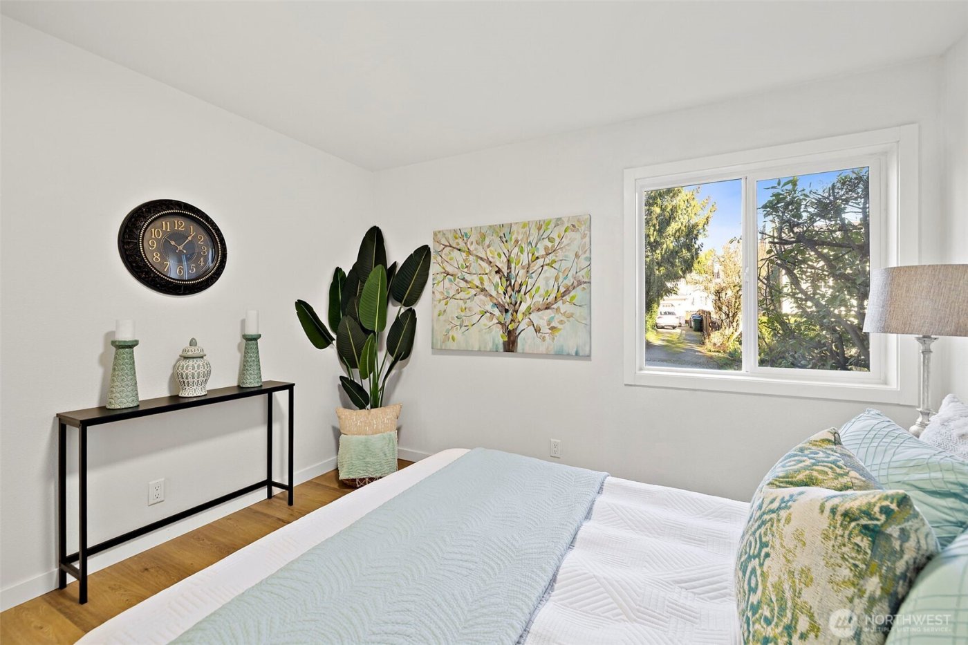 2311 N 88th St , Seattle, WA 98103