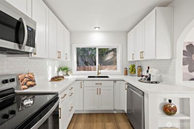 2311 N 88th St , Seattle, WA 98103 - Photo 18