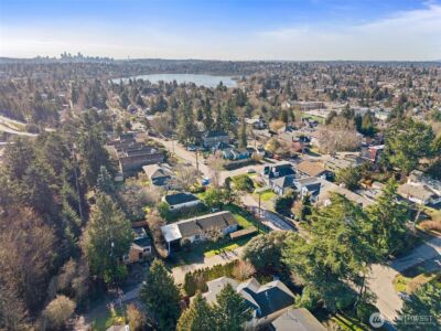 2311 N 88th St , Seattle, WA 98103 - Photo 6