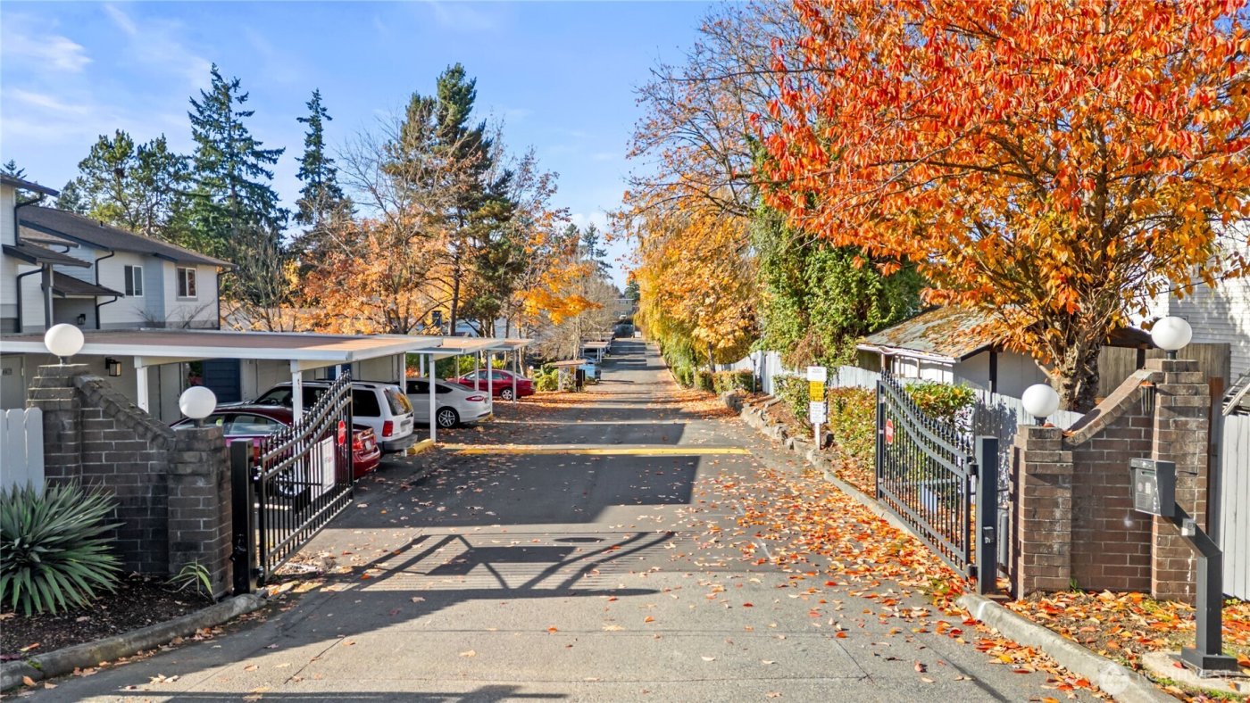 25720 114th Avenue SE #F307, Kent, WA 98030