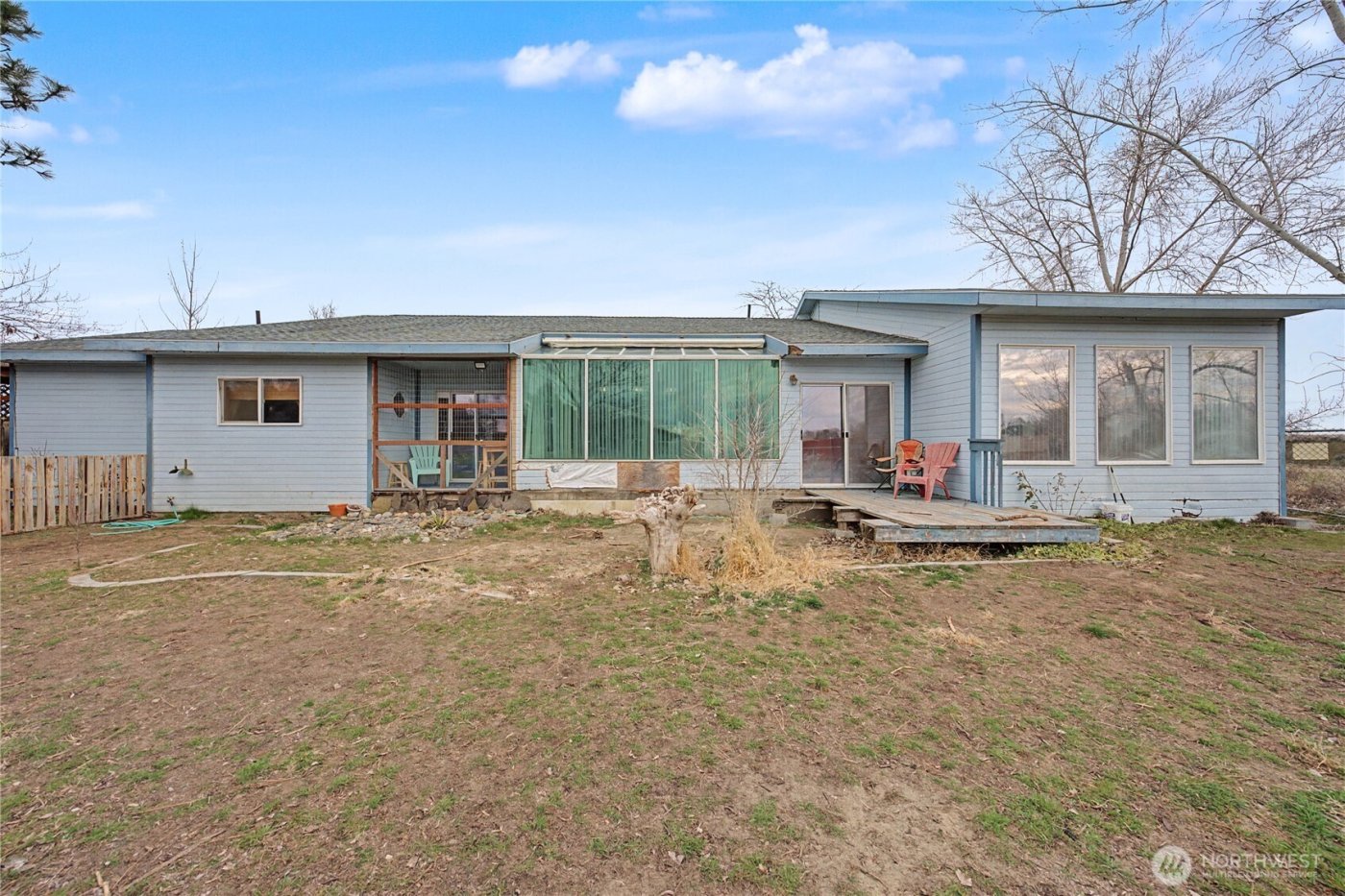 2238 S Crestmont Drive , Moses Lake, WA 98837