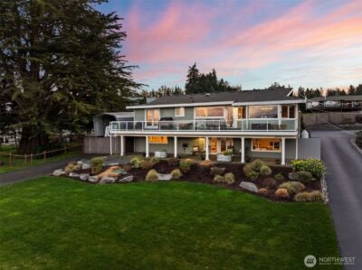 284 Bella Bella Drive , Fox Island, WA 98333