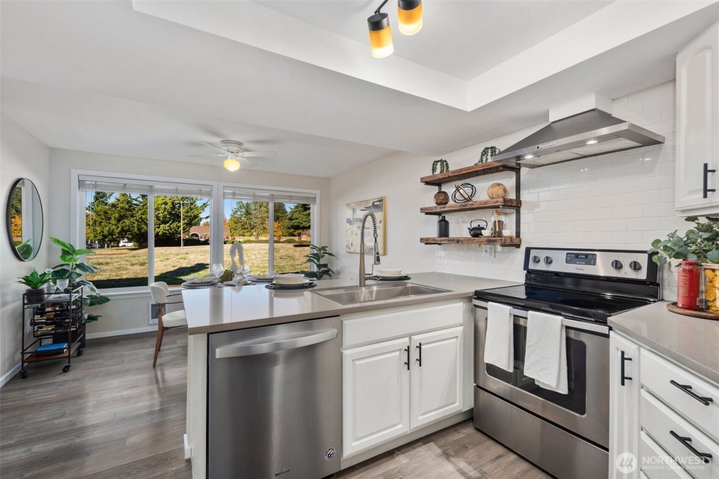 11104 NE 68th Street #A103, Kirkland, WA 98033