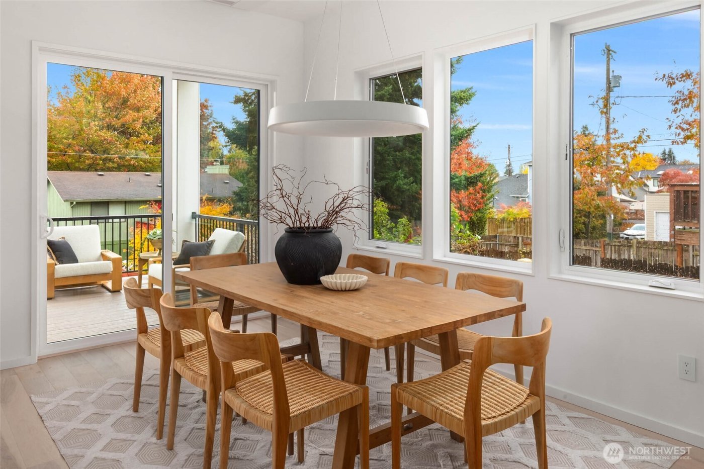 7506 18th Avenue NW, Seattle, WA 98117