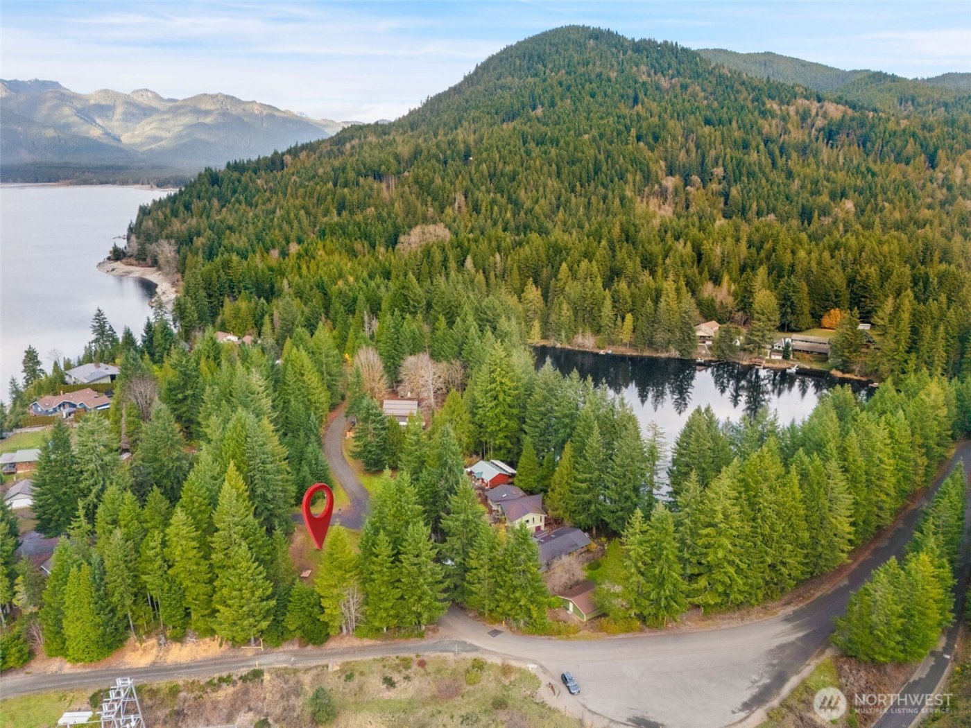 451 N Standstill Drive S, Hoodsport, WA 98548