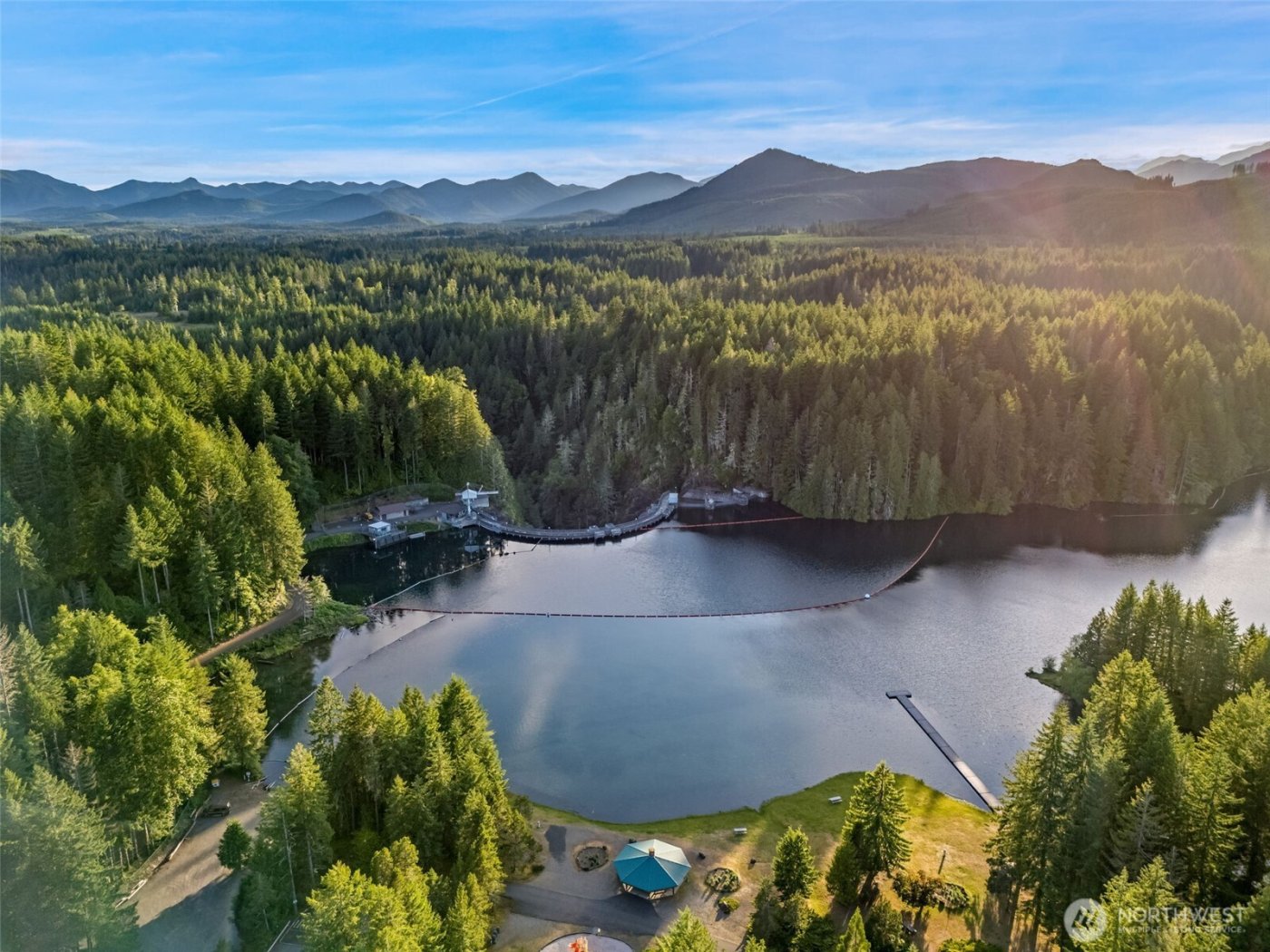 451 N Standstill Drive S, Hoodsport, WA 98548