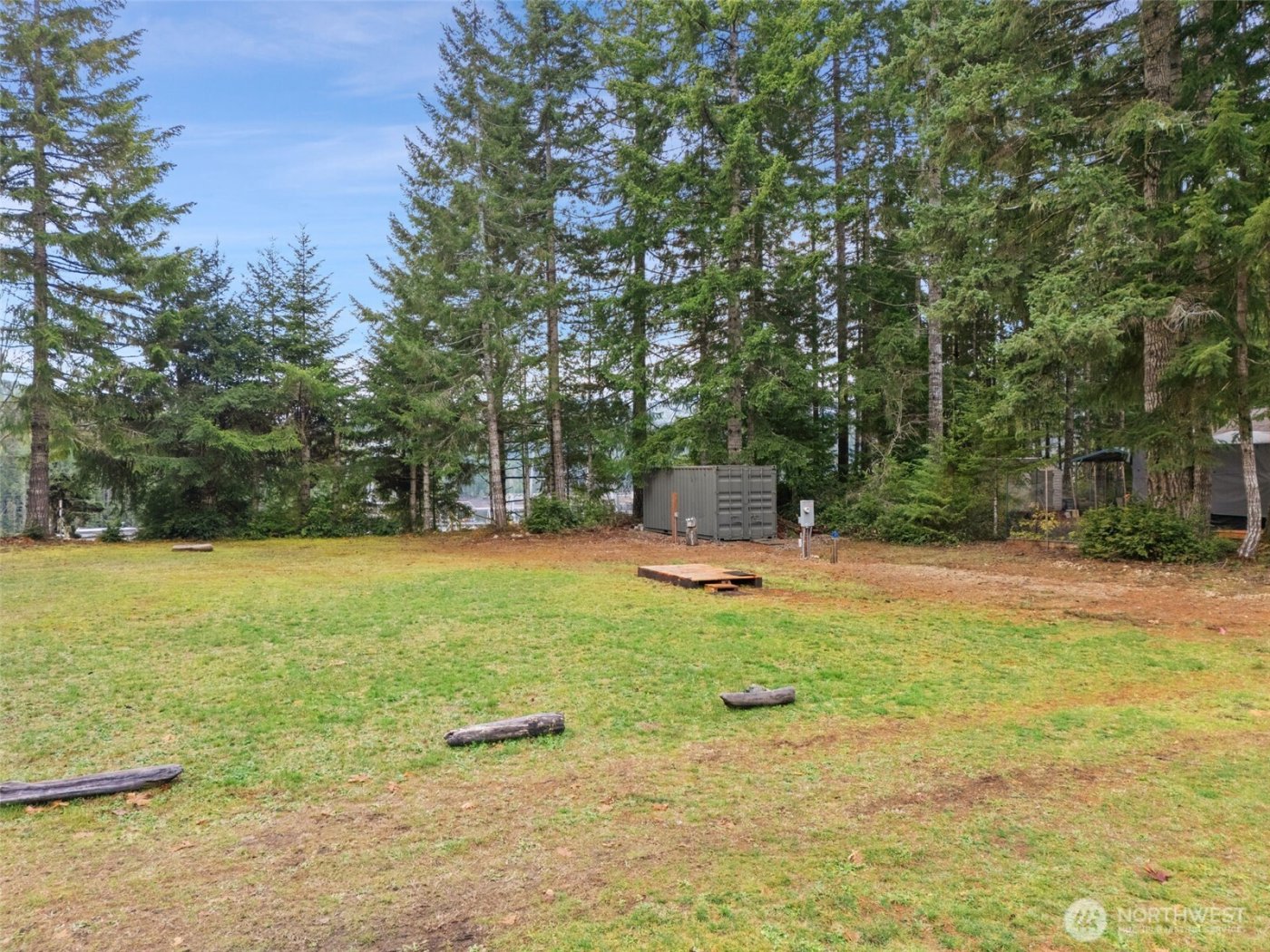 451 N Standstill Drive S, Hoodsport, WA 98548