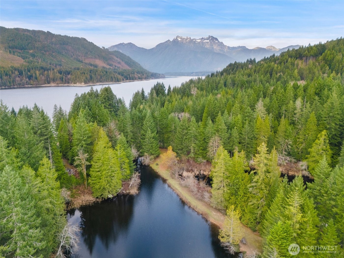 451 N Standstill Drive S, Hoodsport, WA 98548