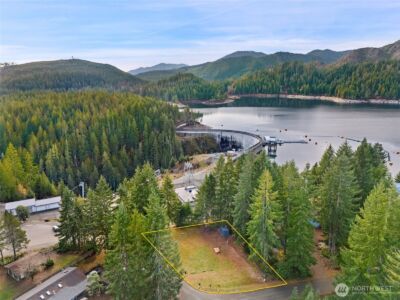 451 N Standstill Drive S, Hoodsport, WA 98548 - Photo 10