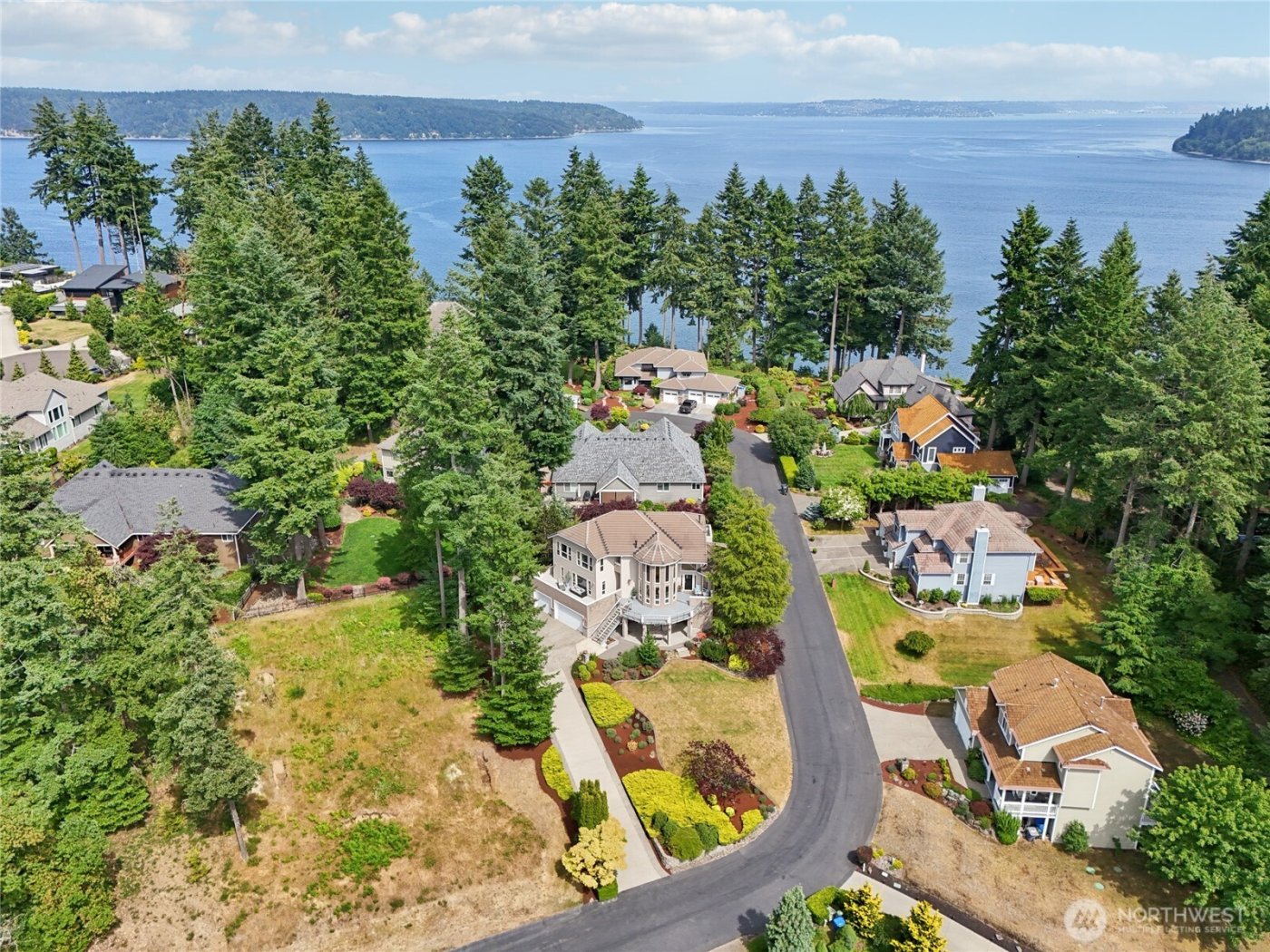 2505 81st Street NW, Gig Harbor, WA 98332