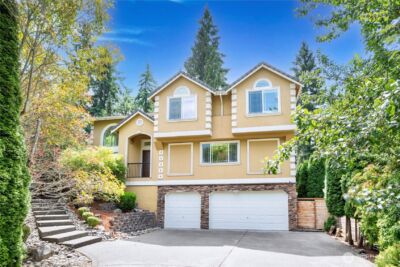 15025 SE 43rd Street , Bellevue, WA 98006