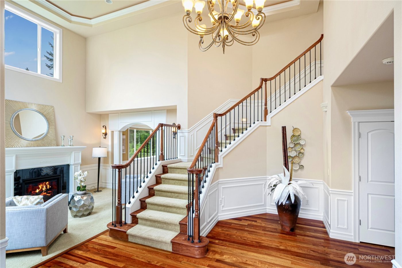 15025 SE 43rd Street , Bellevue, WA 98006
