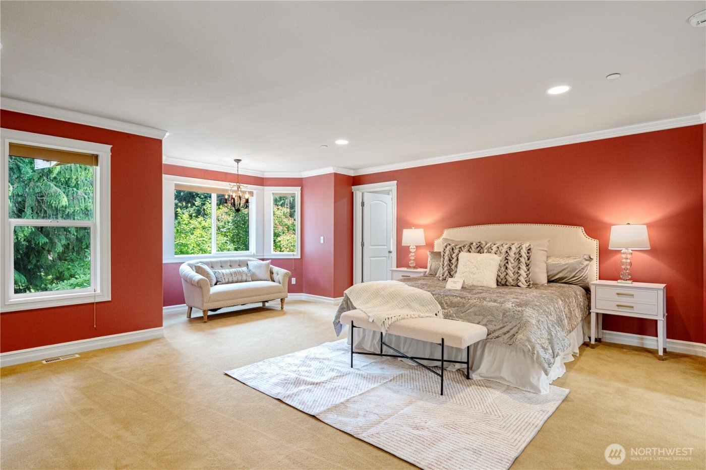 15025 SE 43rd Street , Bellevue, WA 98006